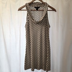 Sleeveless comfy summer blouse